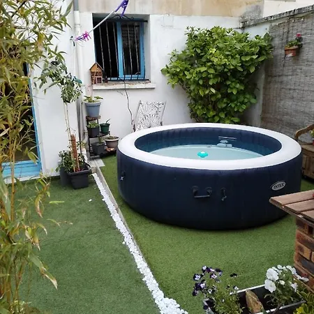 Roomhomecsm Chambres Privees , Une Seule Salle D'eau Si Vous Reservez 2 Chambres Ou La Suite, Jacuzzi Sur Demande 홈스테이
